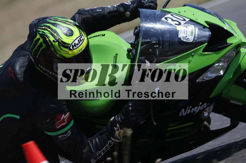 /Archiv-2023/28 05.06.2023 Moto Club Anneau du Rhin/vert-medium/30